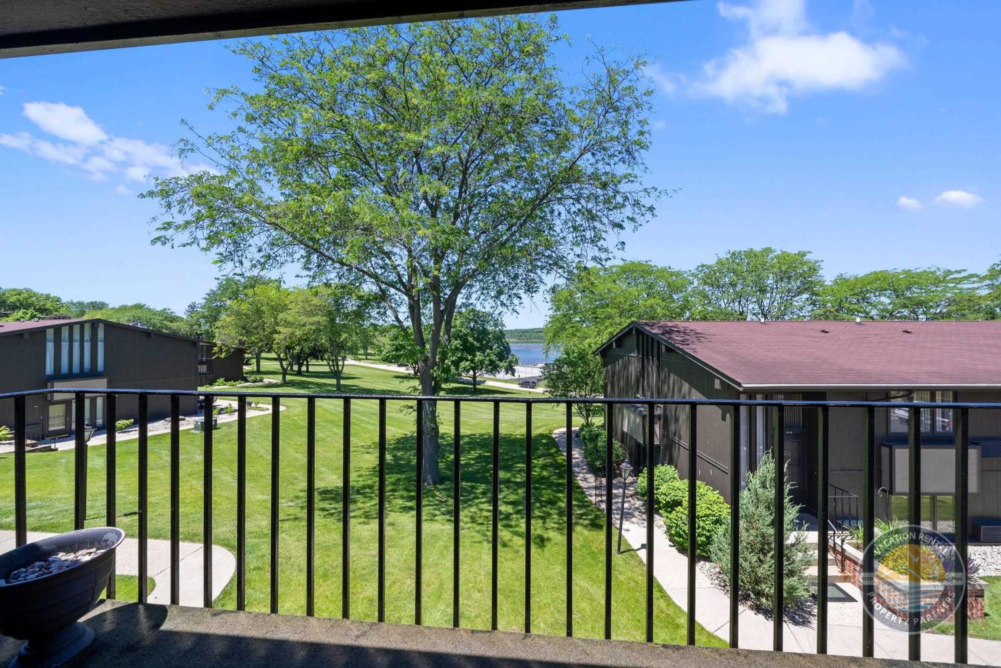 New Lake Como Condo With Lake Views 日内瓦湖城 外观 照片